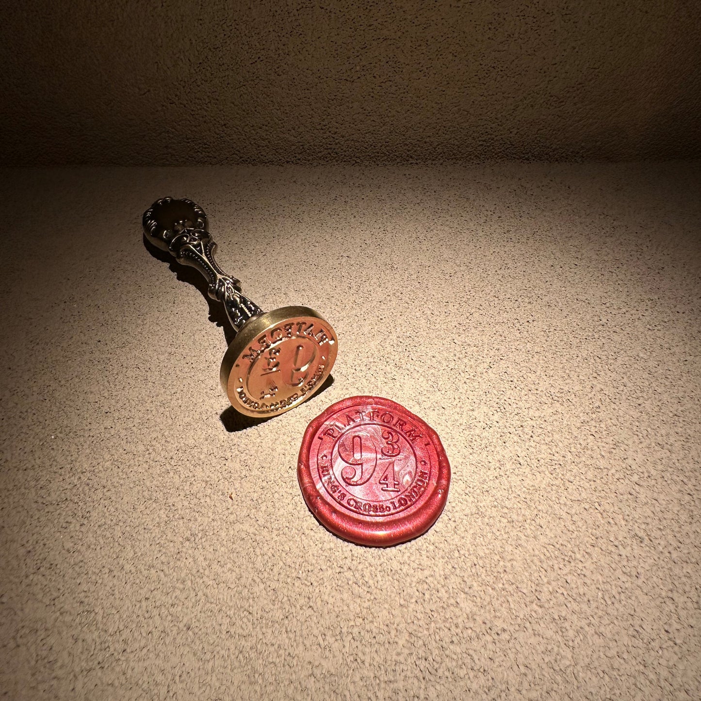 Platform 9¾ – Round Wax Stamp