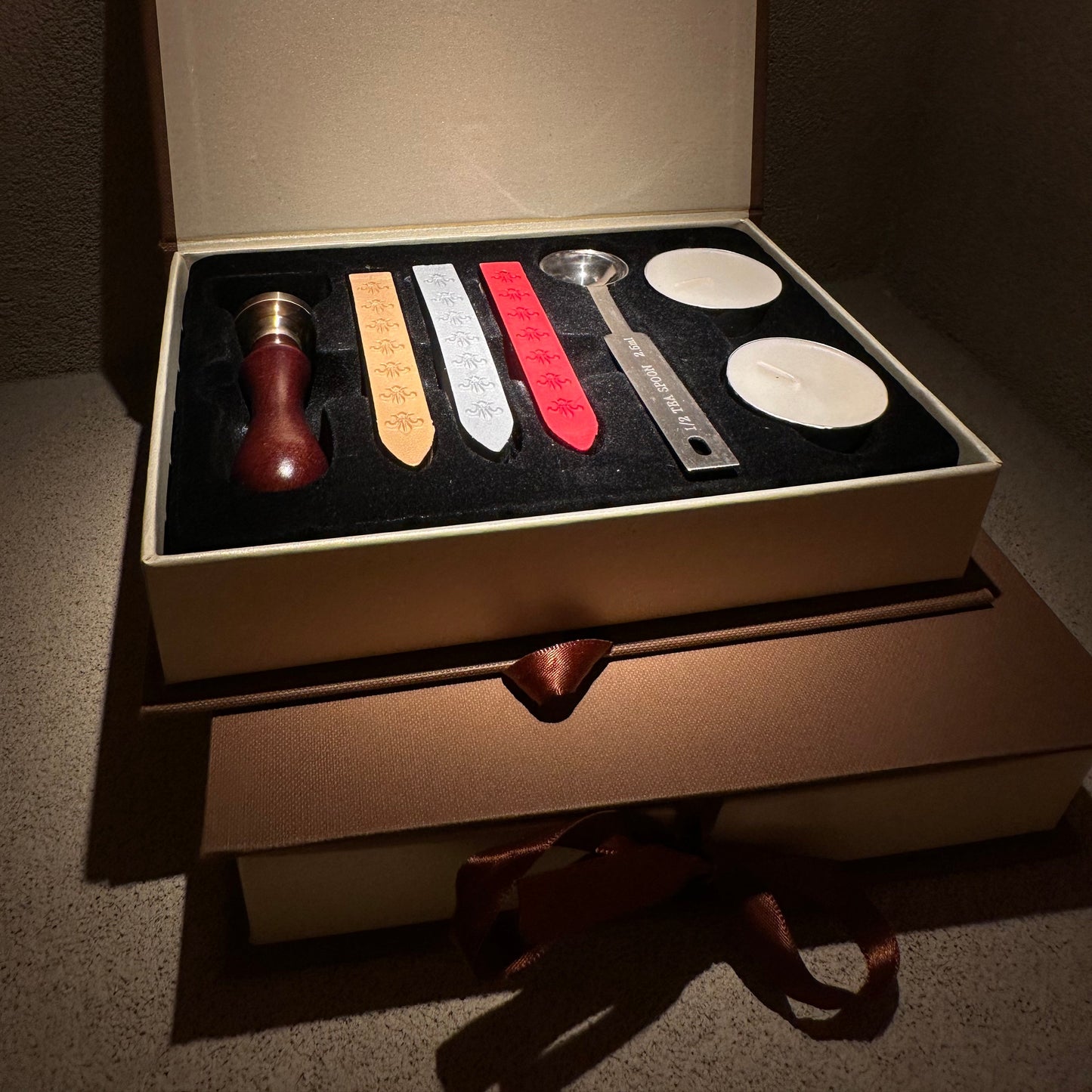 Elegant Magnolia Bloom Wax Seal Stamp