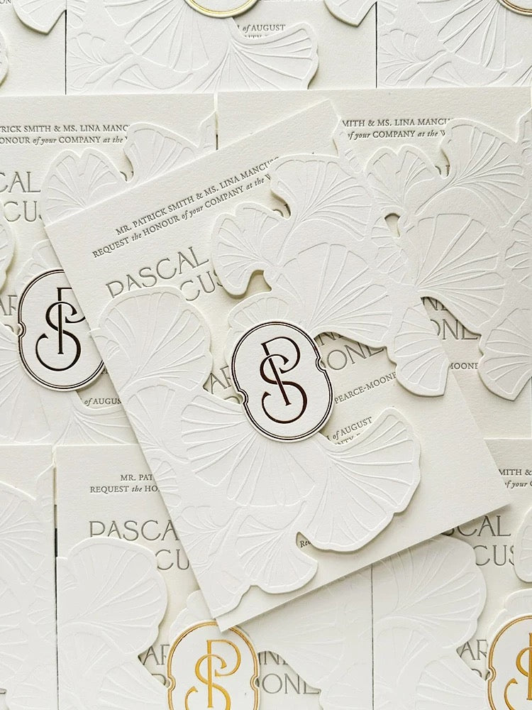 Bespoke Ginkgo Leaf Tri-Fold Invitation – Luxury 500g Cotton Paper & Gold Foil Monogram Suite