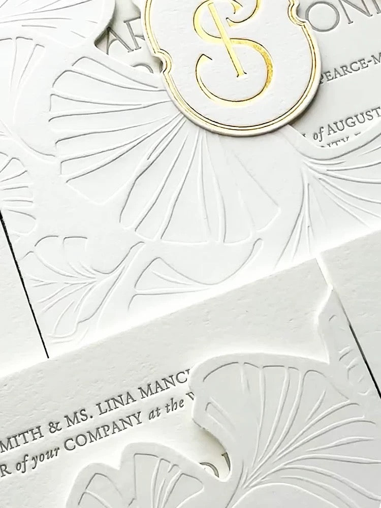Bespoke Ginkgo Leaf Tri-Fold Invitation – Luxury 500g Cotton Paper & Gold Foil Monogram Suite