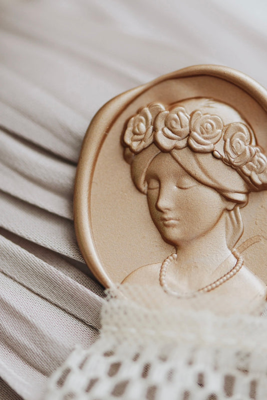 Maiden’s Prayer Wax Seal Stamp – Elegant Girl with Wreath & Pearl Necklace