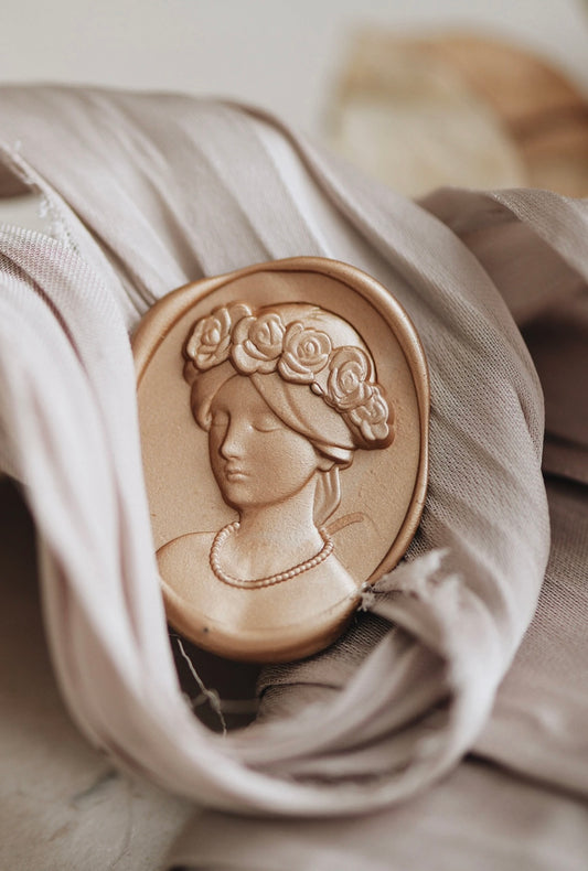 Maiden’s Prayer Wax Seal Stamp – Elegant Girl with Wreath & Pearl Necklace