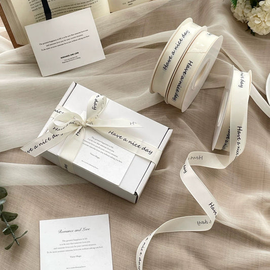 Hochwertiges Branding-Band mit dem Aufdruck „Have a Nice Day“ | 30-Yard-Spule für exklusive Verpackungen