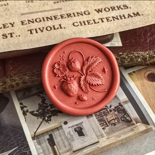 Blossom & Berry – Two Strawberries with Stem & Leaves Wax Seal Stamp