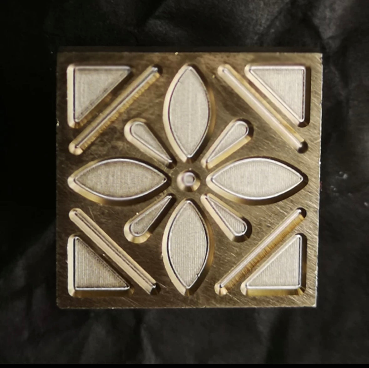 Vintage Rotating Floral Leaf Tile Wax Seal Stamp