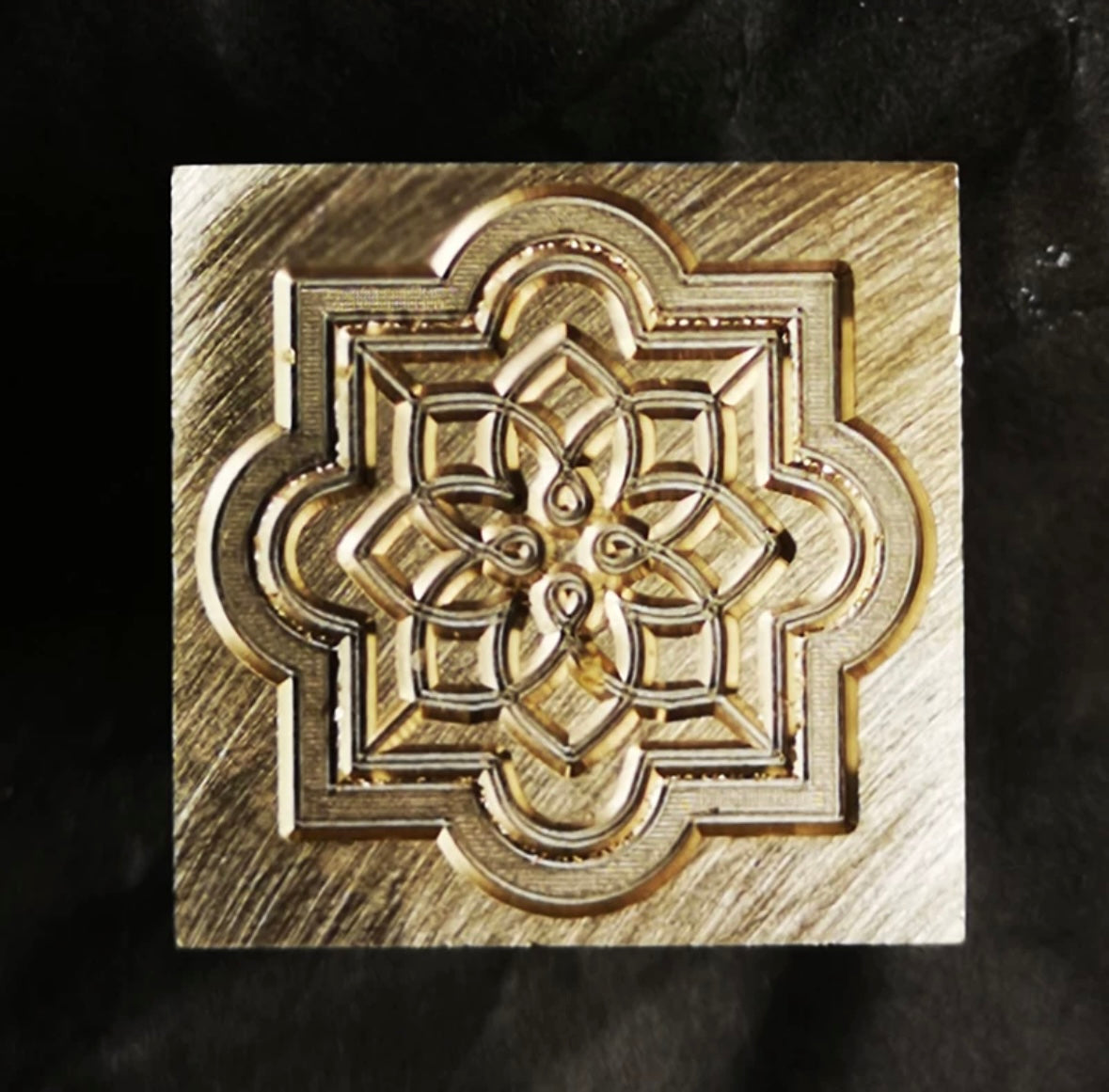 Vintage Rotating Floral Leaf Tile Wax Seal Stamp