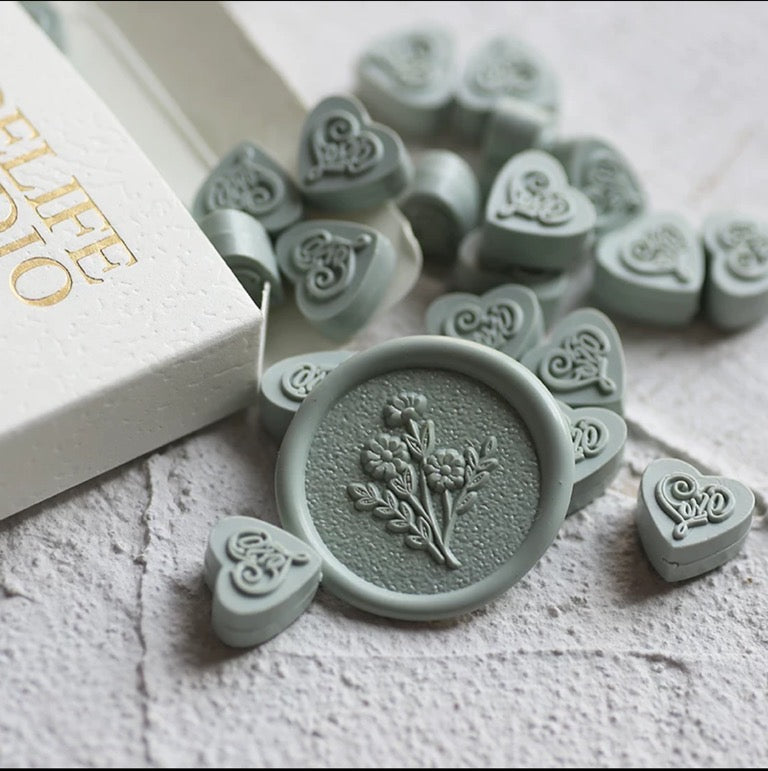 Melted Hearts – Heart-Shaped Wax Seal Pellets (58g, 86pcs)